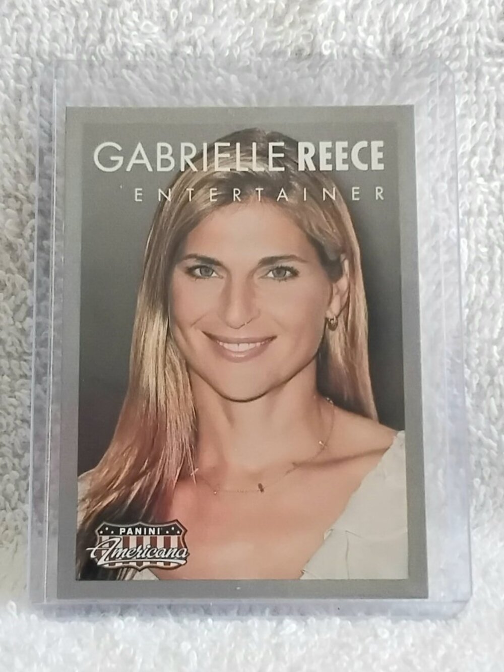 5/$20 Mint 2015 Panini Gabrielle Reece Entertainer Americana Card No. 37!!
